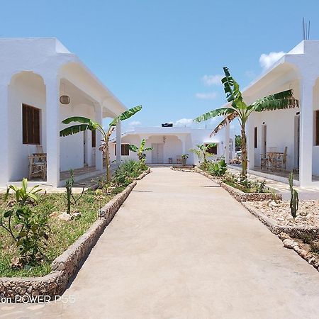 Bed and Breakfast Red Land House Watamu Exteriér fotografie