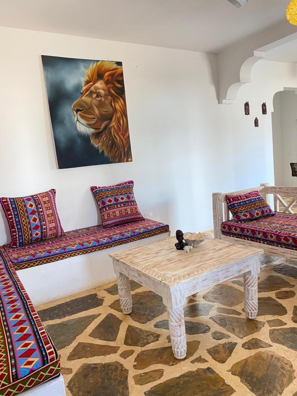 Bed and Breakfast Red Land House Watamu Exteriér fotografie
